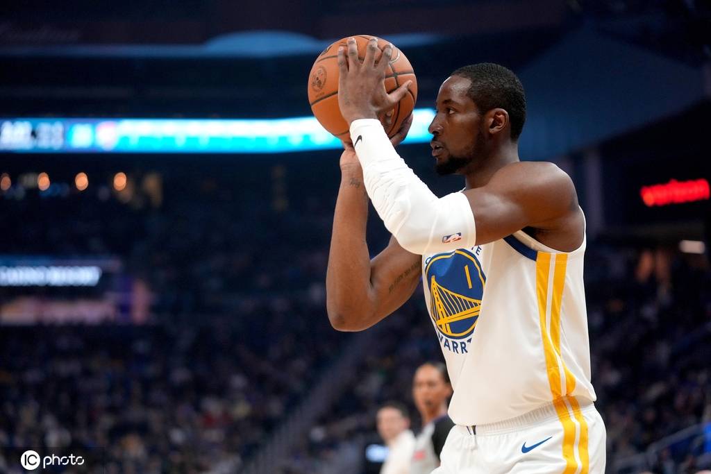 库明加向勇士提出交易申请 国王独行侠表现出浓厚兴趣